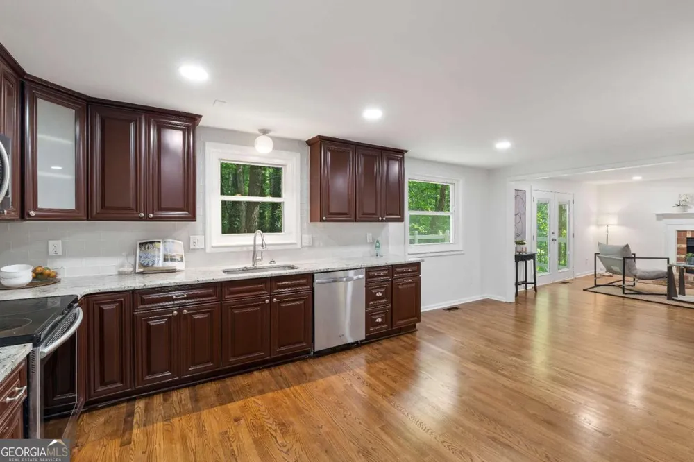 1700 Ellenwood DR NE Roswell, GA 30075