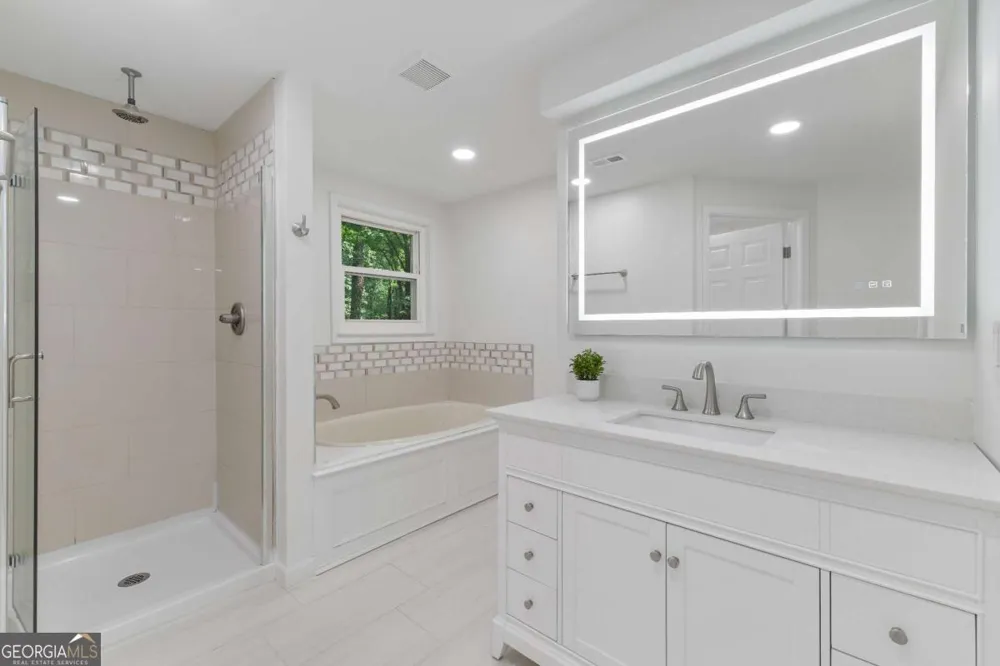 1700 Ellenwood DR NE Roswell, GA 30075