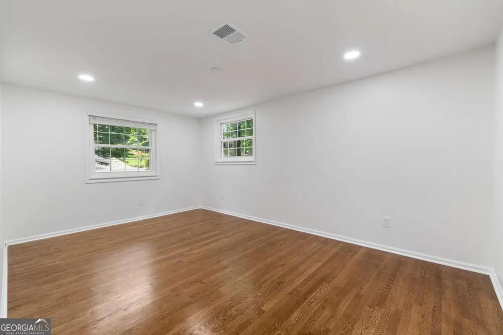 1700 Ellenwood DR NE Roswell, GA 30075