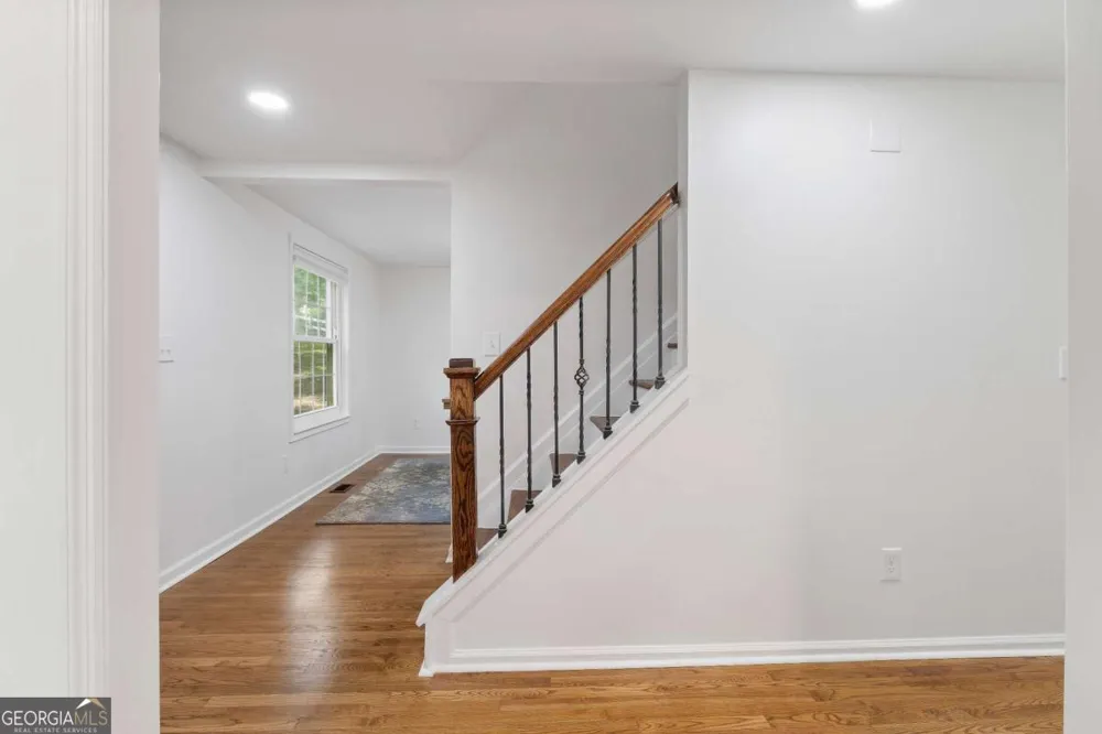 1700 Ellenwood DR NE Roswell, GA 30075