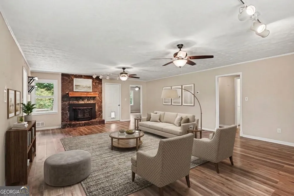 1422 Zebulon RD Griffin, GA 30224
