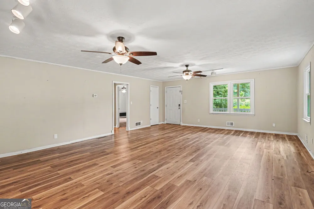 1422 Zebulon RD Griffin, GA 30224