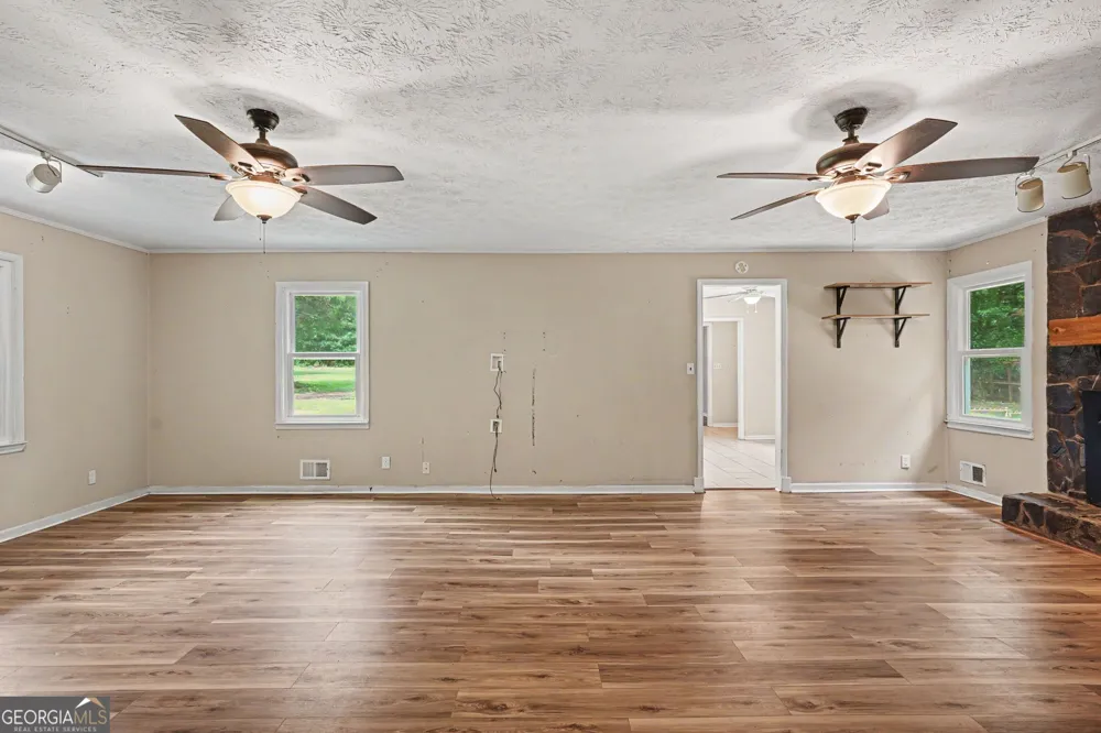 1422 Zebulon RD Griffin, GA 30224