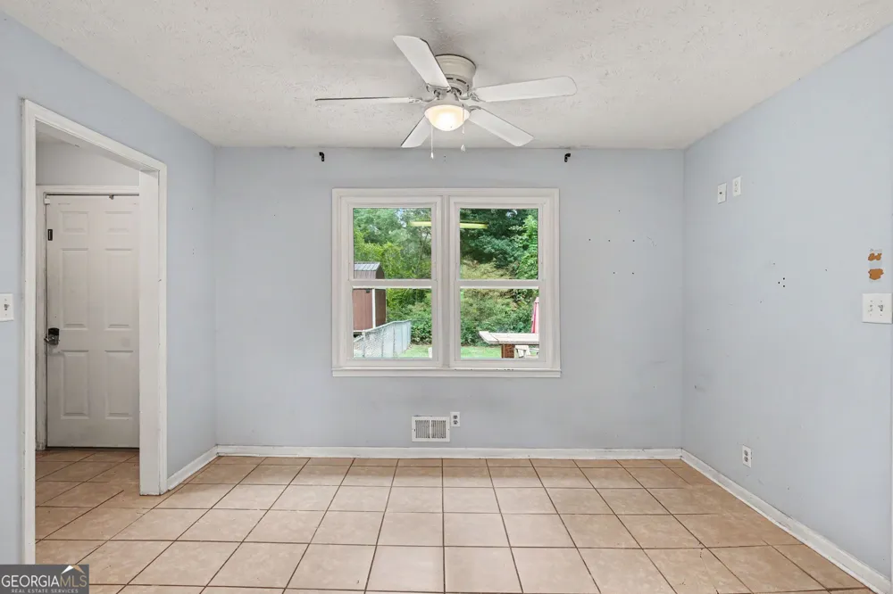 1422 Zebulon RD Griffin, GA 30224