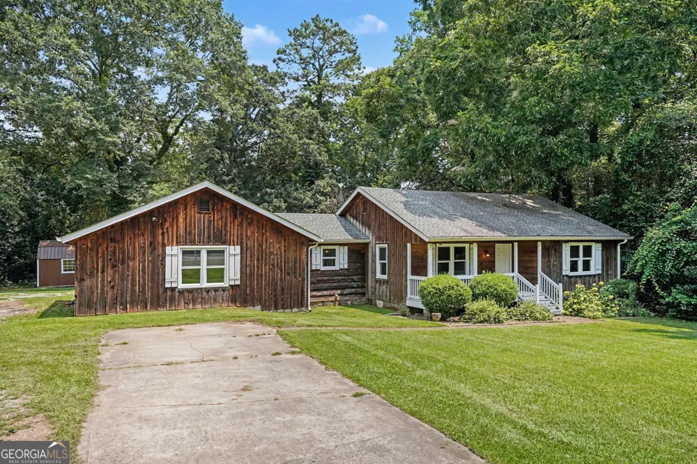 1422 Zebulon RD Griffin, GA 30224