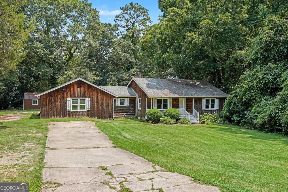 1422 Zebulon RD Griffin, GA 30224