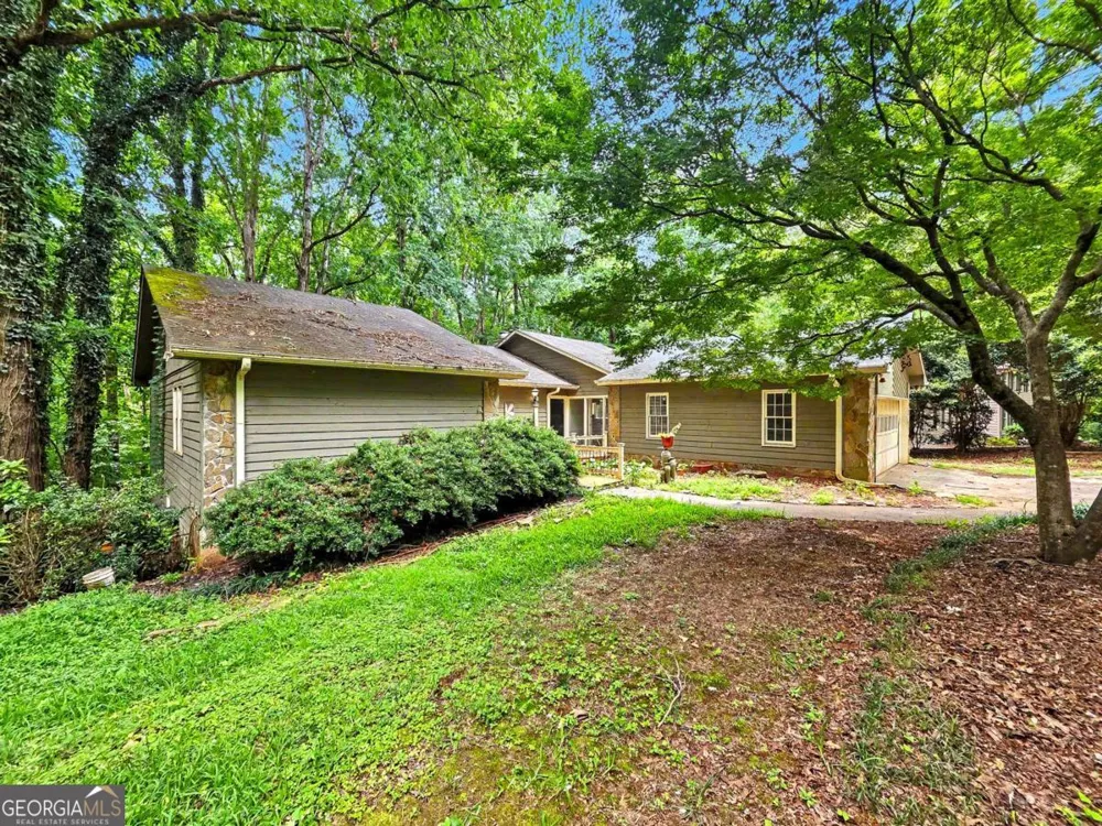 1740 Deer Run DR SW Conyers, GA 30094