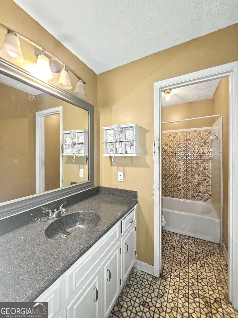 1740 Deer Run DR SW Conyers, GA 30094