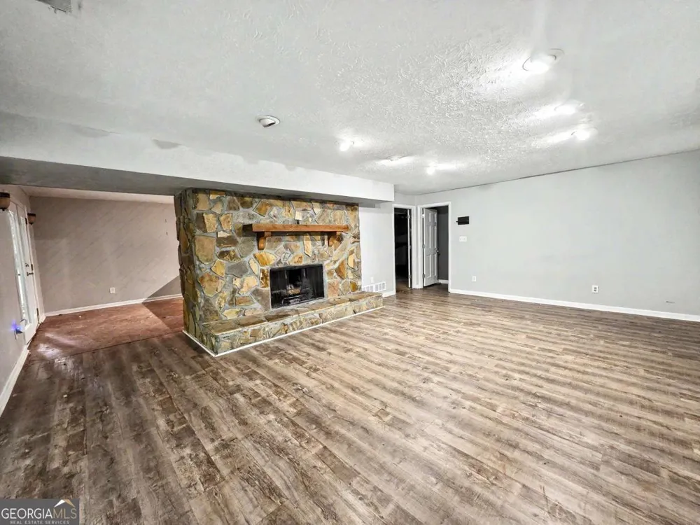 1740 Deer Run DR SW Conyers, GA 30094