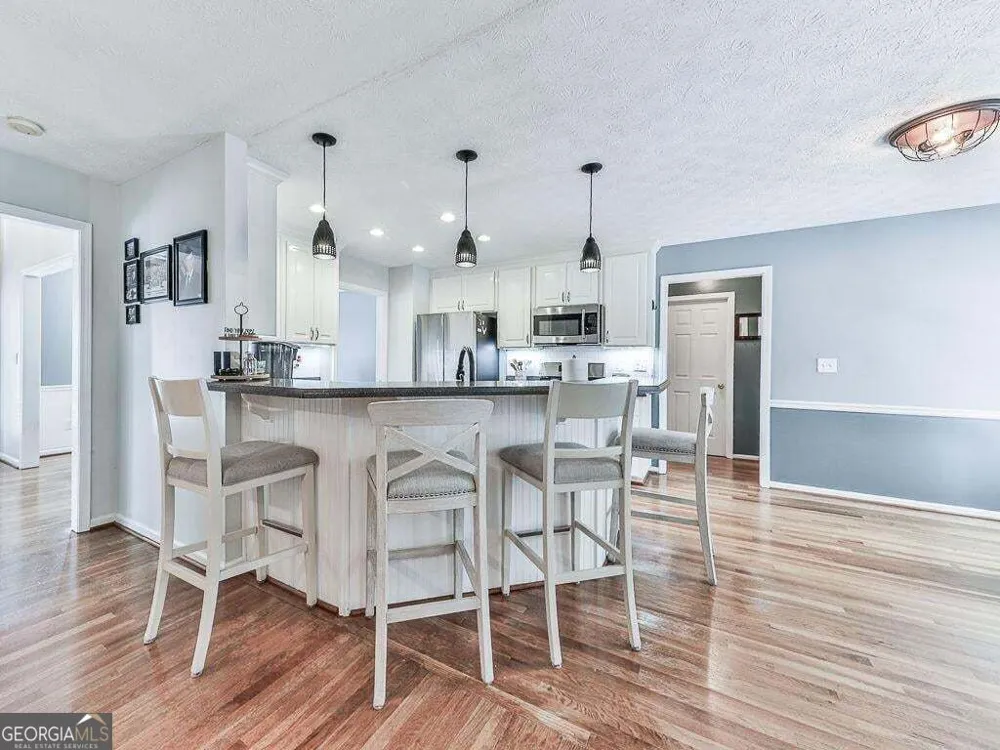 373 Yonah CIR Woodstock, GA 30189
