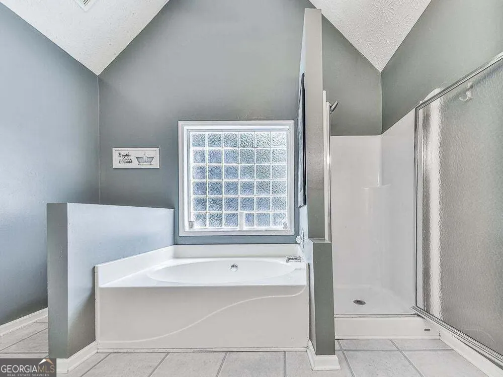 373 Yonah CIR Woodstock, GA 30189