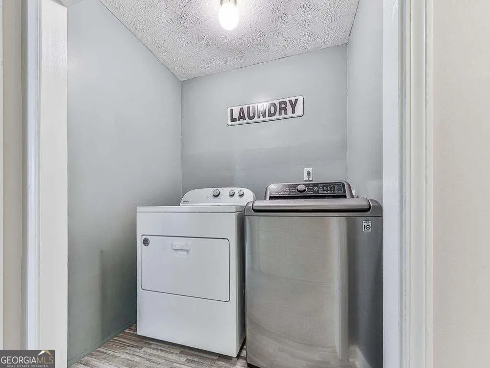 373 Yonah CIR Woodstock, GA 30189
