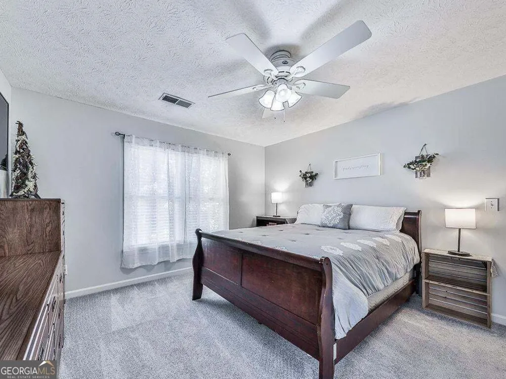 373 Yonah CIR Woodstock, GA 30189