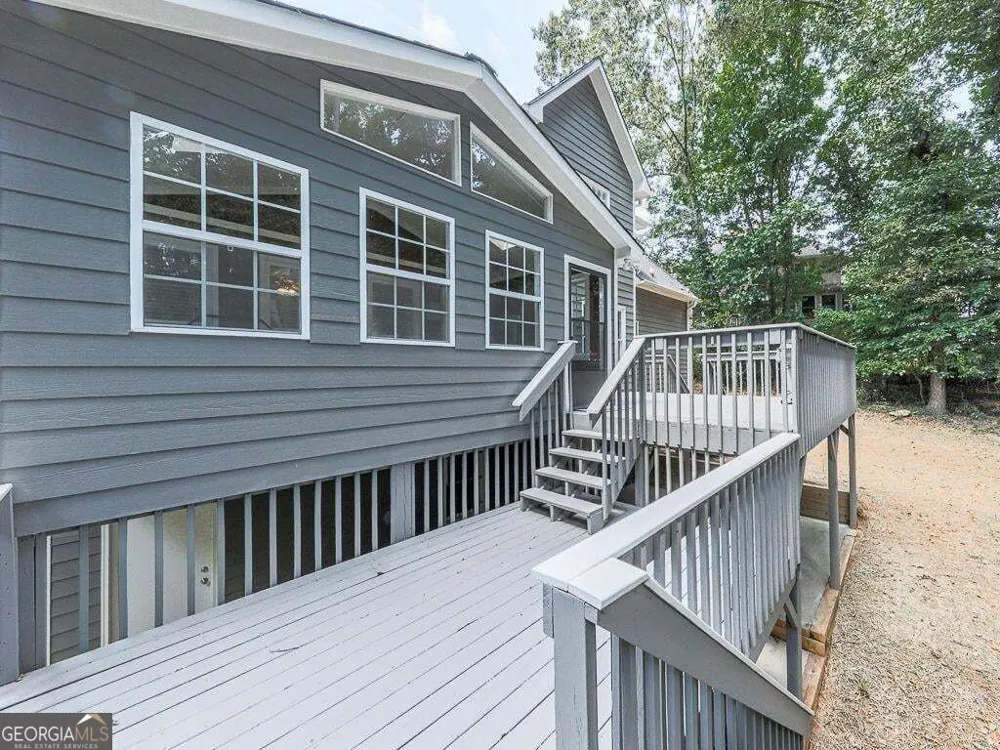 373 Yonah CIR Woodstock, GA 30189