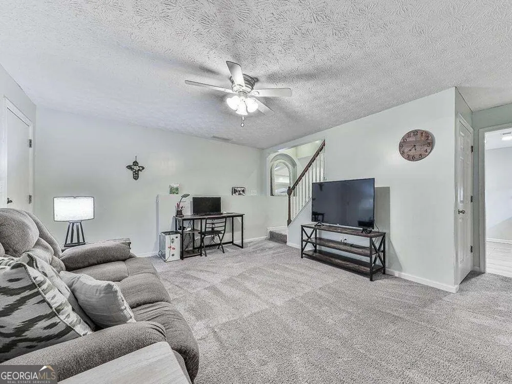 373 Yonah CIR Woodstock, GA 30189