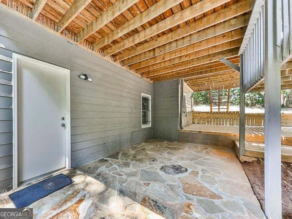 373 Yonah CIR Woodstock, GA 30189
