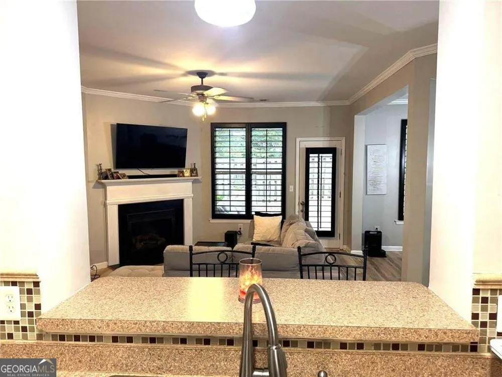 143 Sunset LN Woodstock, GA 30189