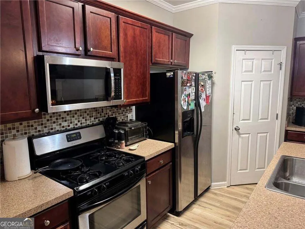 143 Sunset LN Woodstock, GA 30189