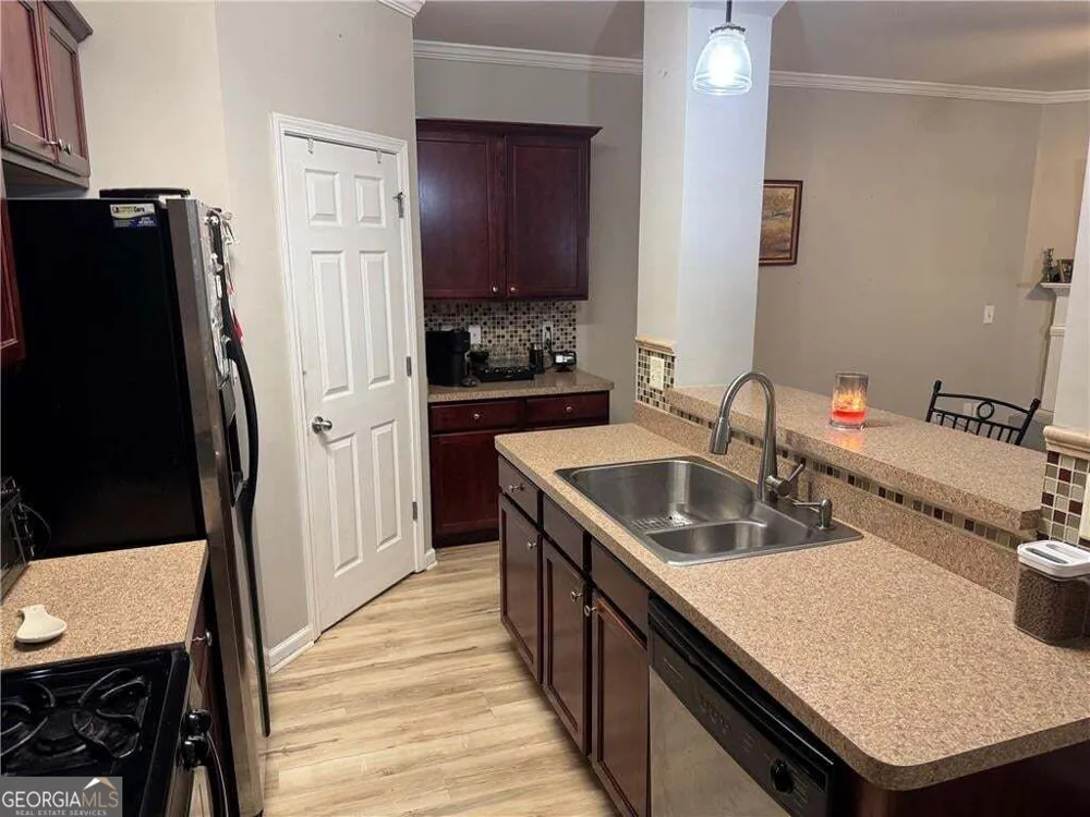 143 Sunset LN Woodstock, GA 30189