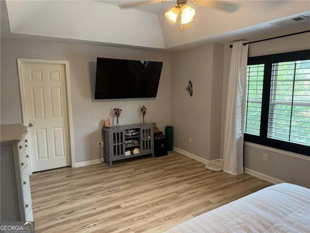 143 Sunset LN Woodstock, GA 30189