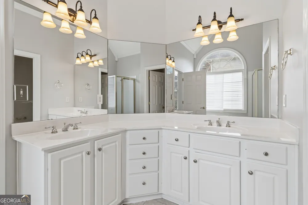 5673 Eagles Watch Douglasville, GA 30135