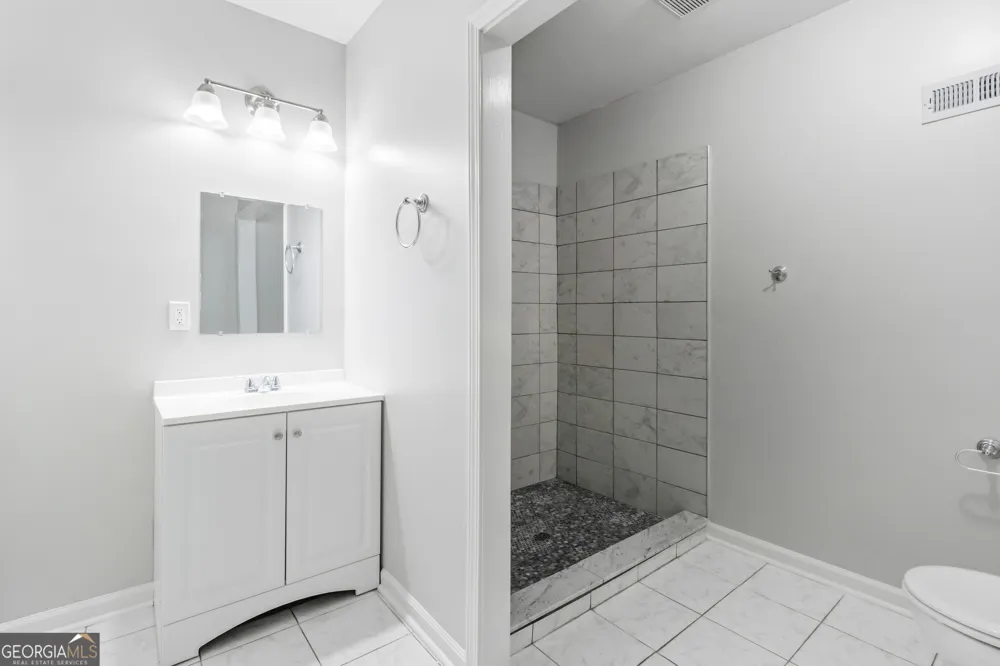 5673 Eagles Watch Douglasville, GA 30135