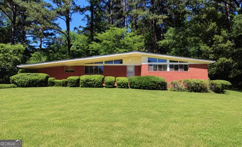 132 Robin Hood RD NE