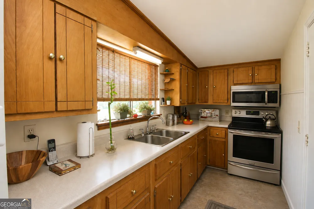 132 Robin Hood RD NE Rome, GA 30161