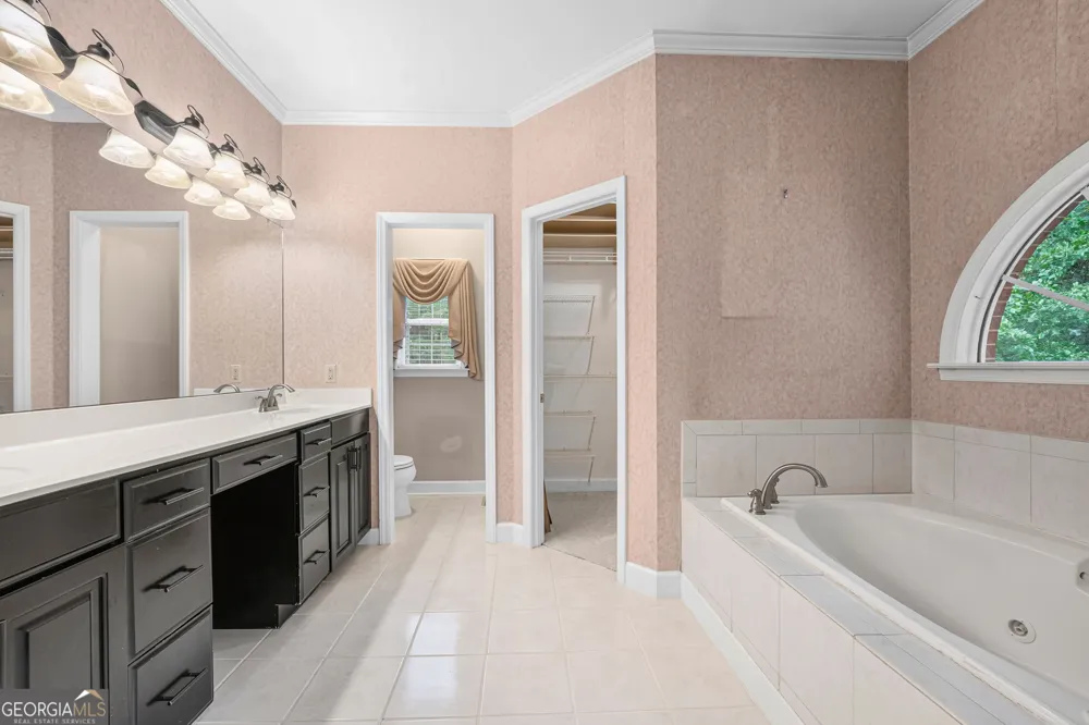 421 Creekside DR Gray, GA 31032