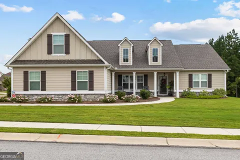 557 Lago CT