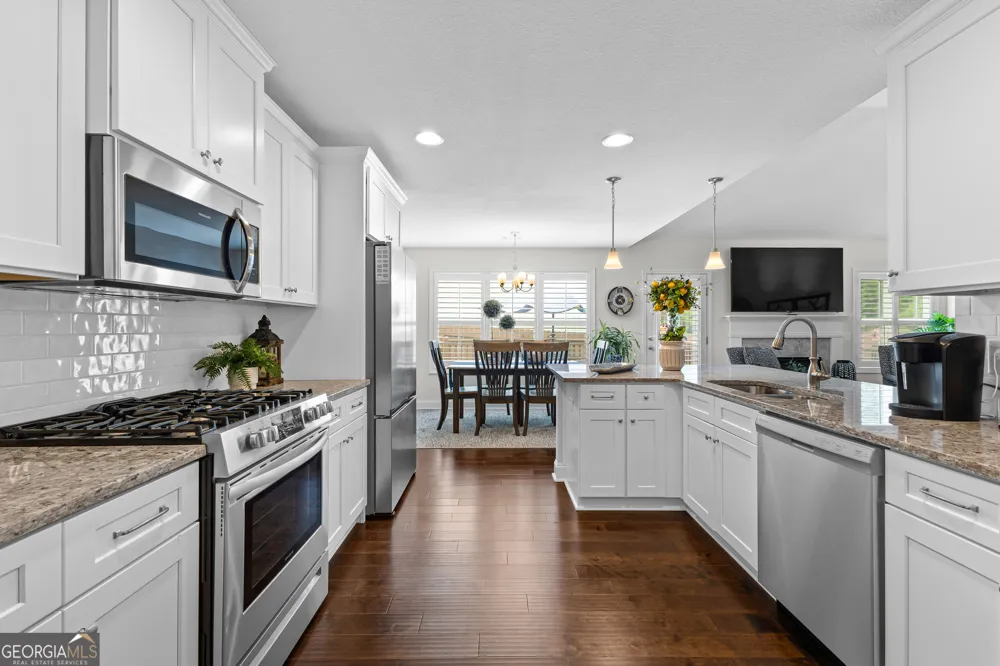 557 Lago CT LaGrange, GA 30241
