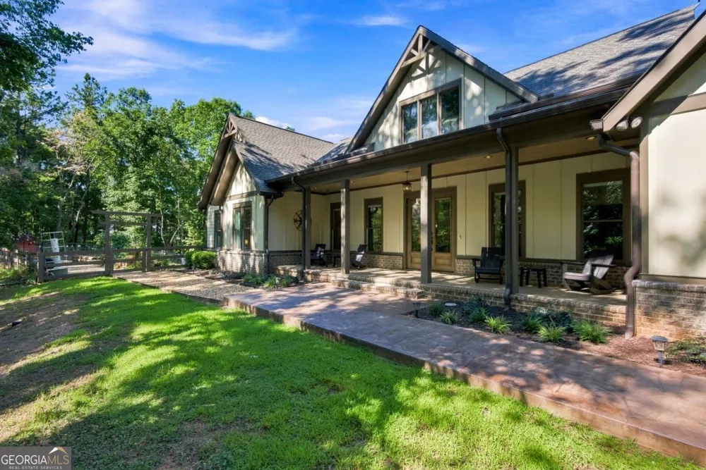 221 Brookhollow RD Ball Ground, GA 30107