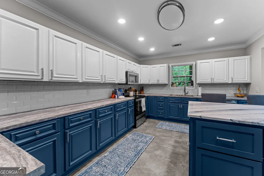 222 Middleton RD Guyton, GA 31312