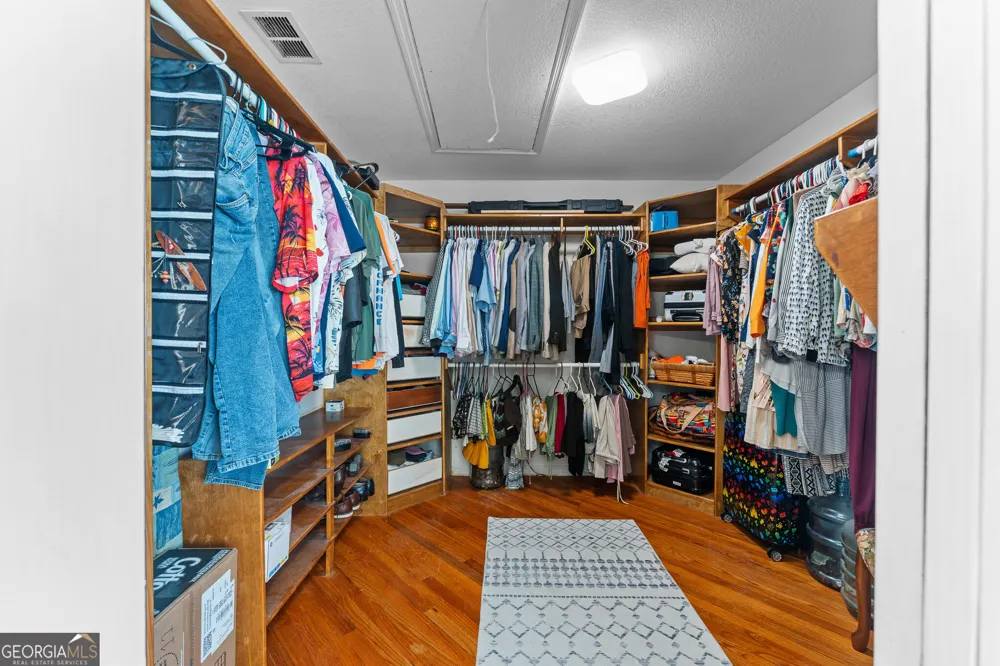 222 Middleton RD Guyton, GA 31312