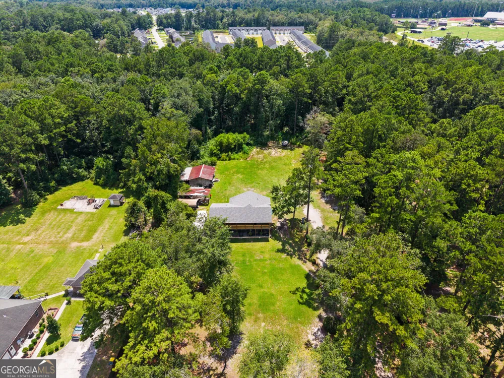 222 Middleton RD Guyton, GA 31312