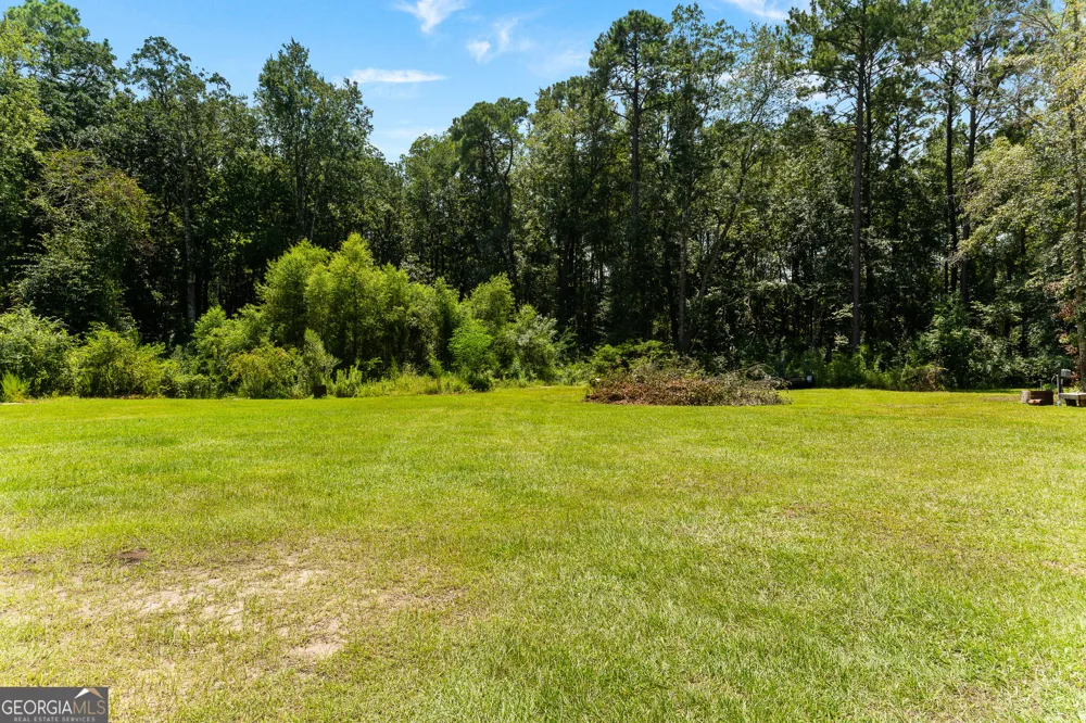 222 Middleton RD Guyton, GA 31312