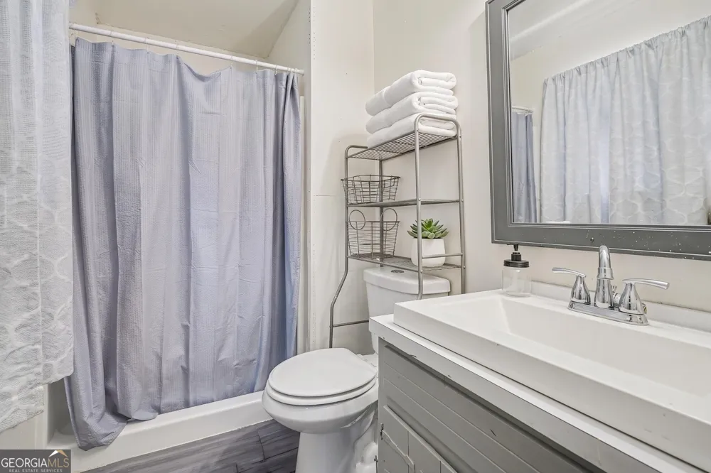 5228 Tina CT Stone Mountain, GA 30083