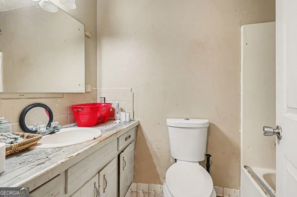 5228 Tina CT Stone Mountain, GA 30083