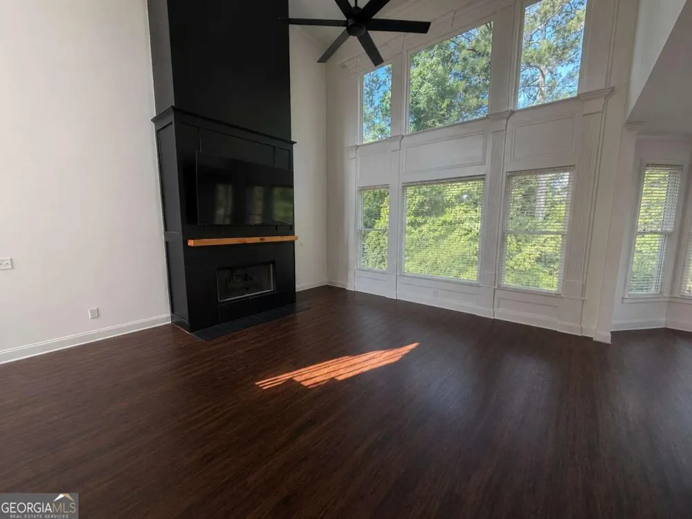 768 Laurel West LN Dacula, GA 30019