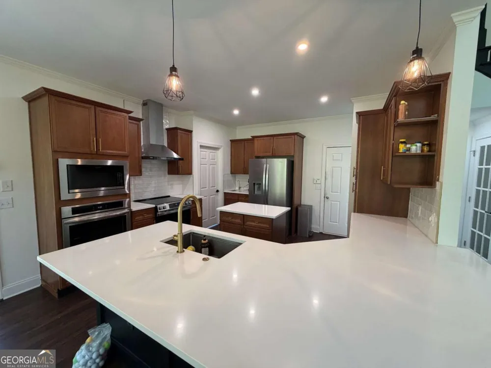 768 Laurel West LN Dacula, GA 30019