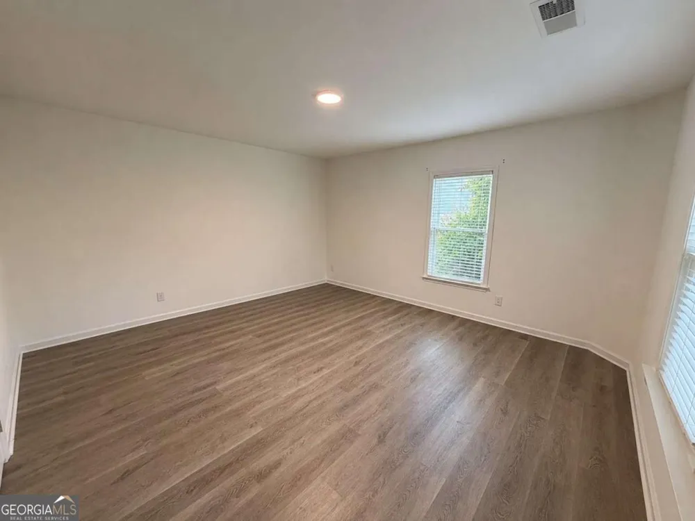 768 Laurel West LN Dacula, GA 30019