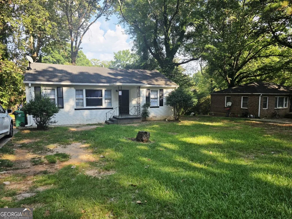 1894 Oak Valley RD Decatur, GA 30035
