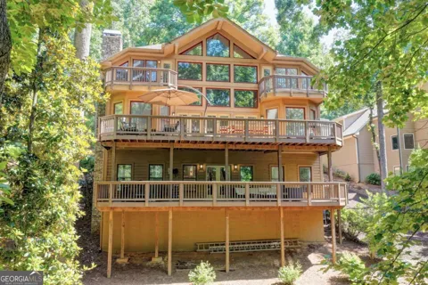 9035 Walnut Cove LN