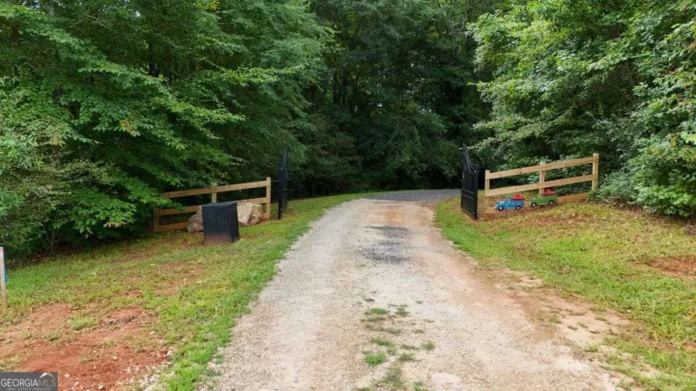 2014 Athens RD Royston, GA 30662