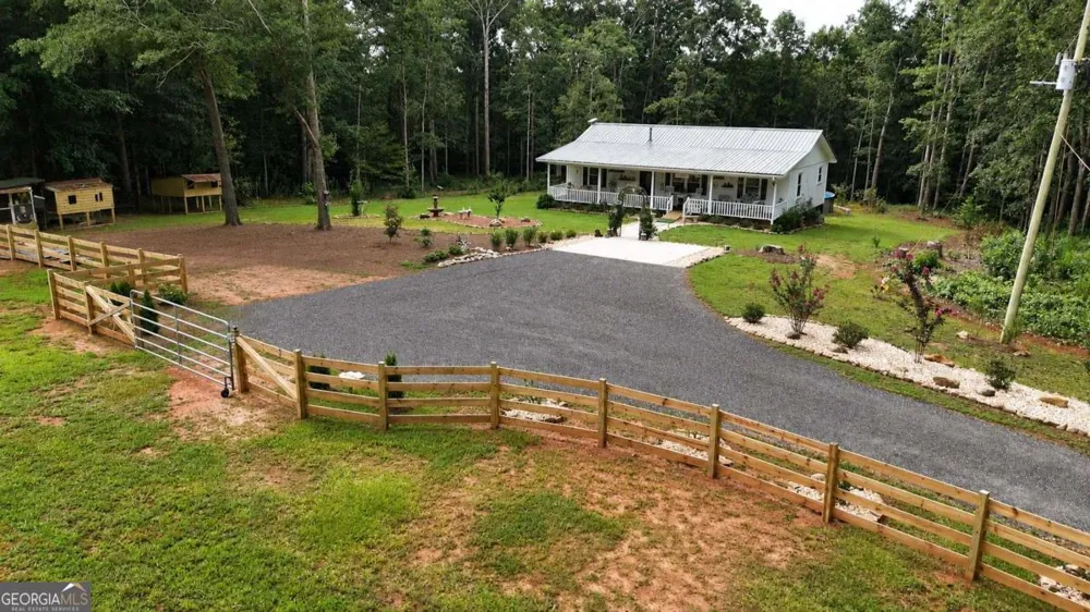 2014 Athens RD Royston, GA 30662