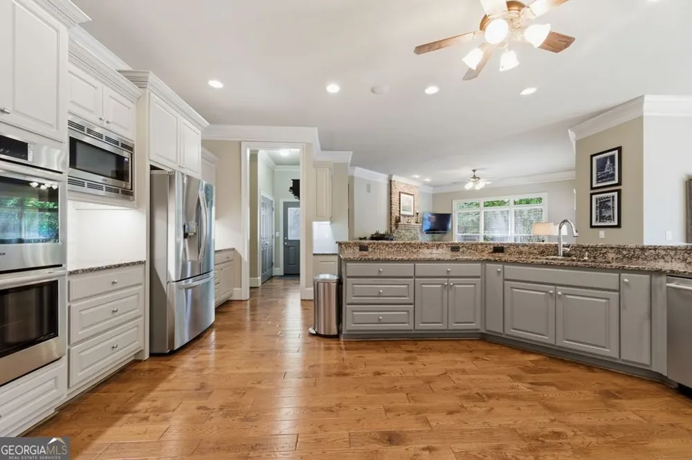 348 Aviemore LN Suwanee, GA 30024