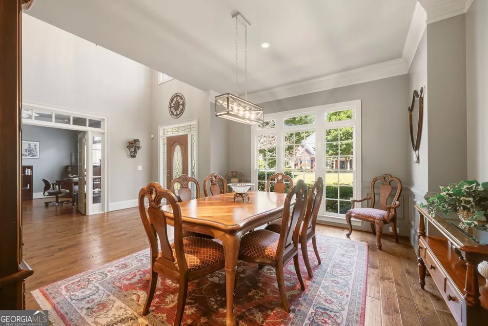 348 Aviemore LN Suwanee, GA 30024