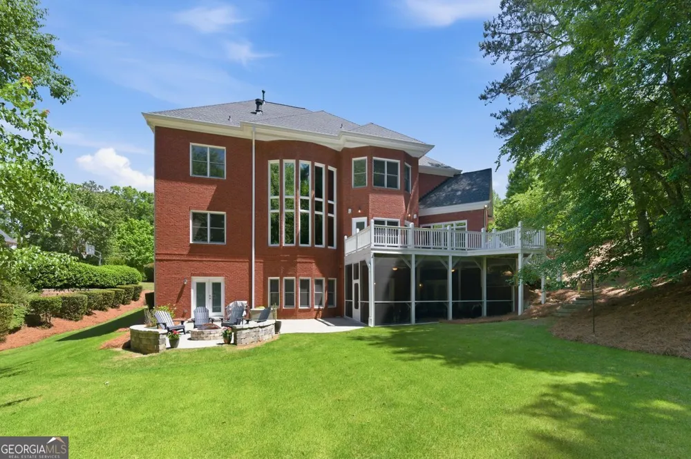 348 Aviemore LN Suwanee, GA 30024