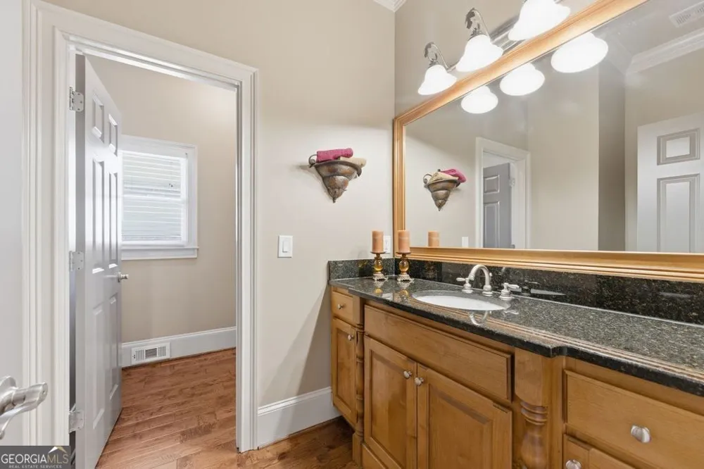 348 Aviemore LN Suwanee, GA 30024