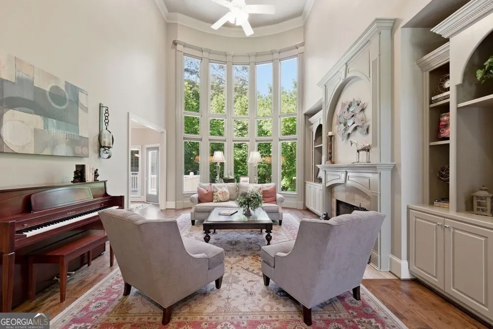 348 Aviemore LN Suwanee, GA 30024